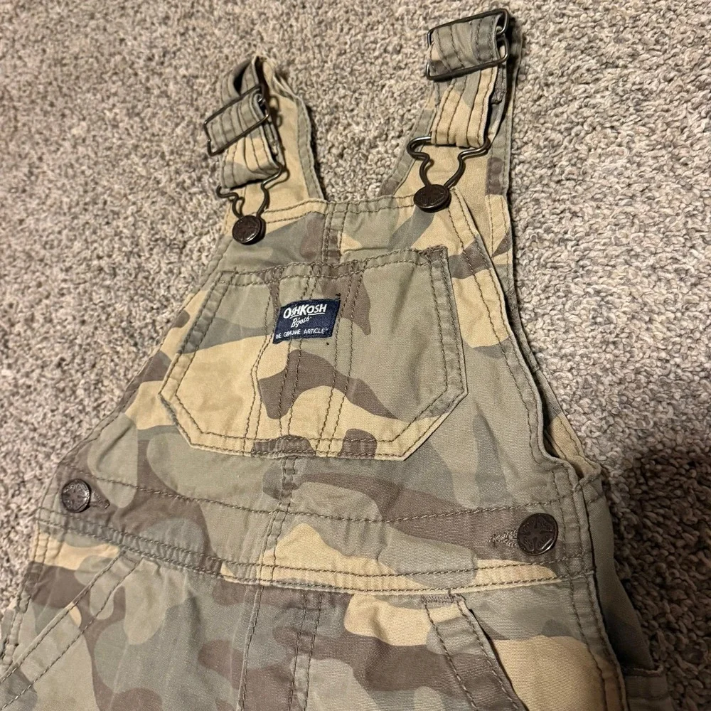 OshKosh B'gosh Boys 2T Camo Overalls Camouflage Cargo Bib Hunting Outdoors